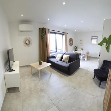 200m De La En Centre Au Calme Num3 *