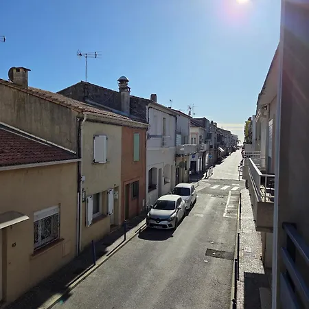 Apartment 200m De La En Centre Au Calme Num3